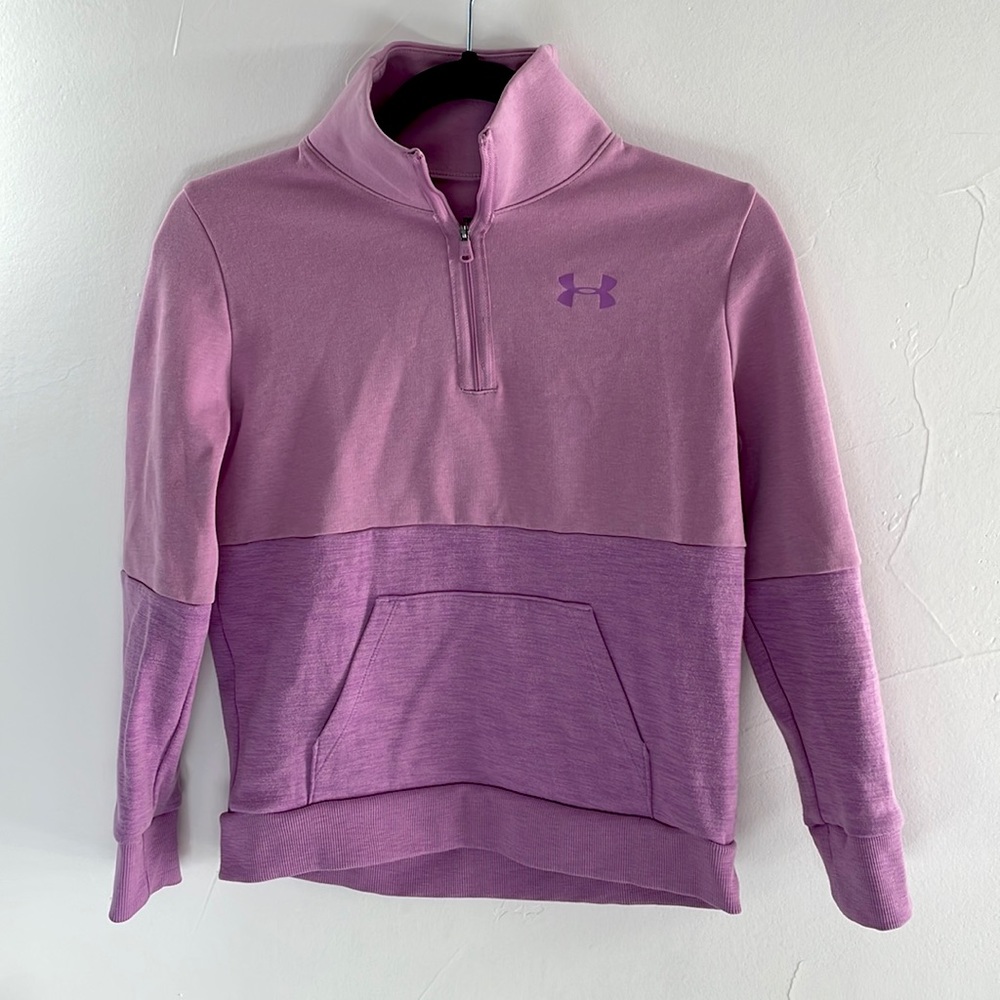 EUC Under Armour pull over size youth medium